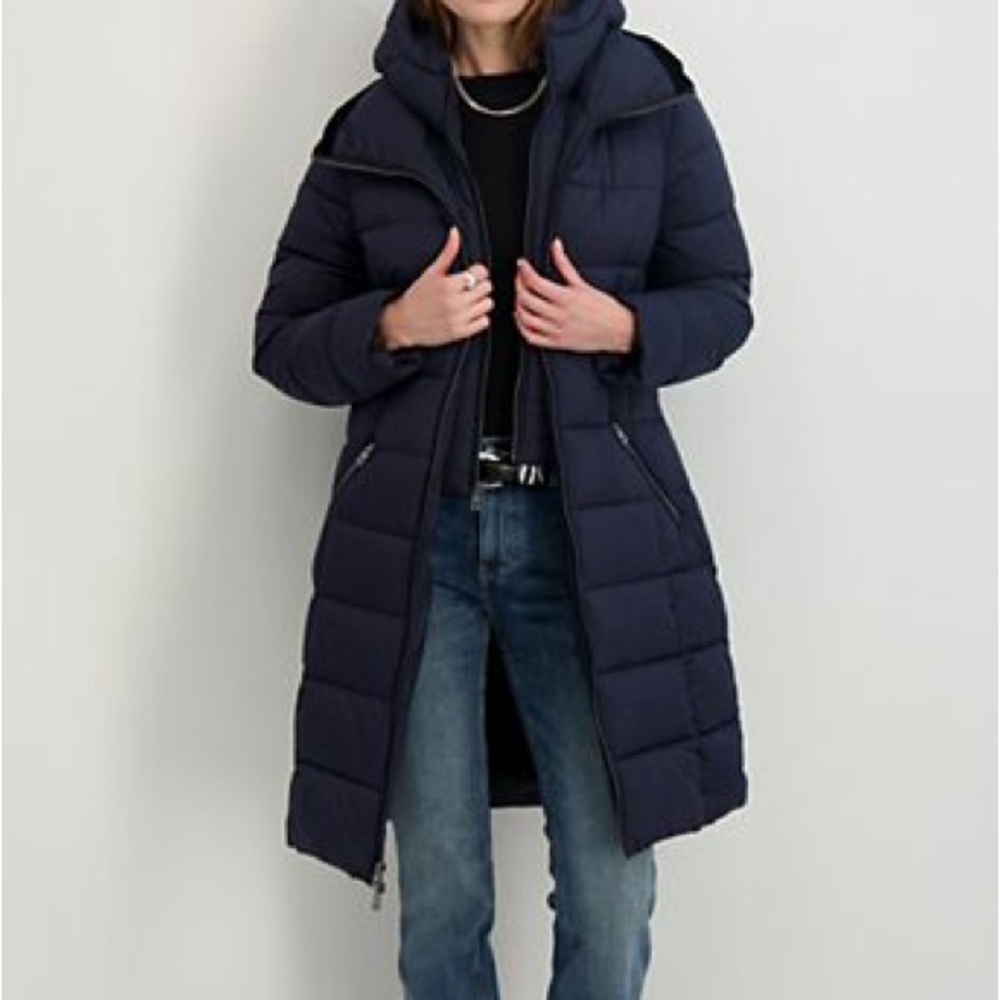 Navy Puffer Jacket with Faux Fur Hood Trim